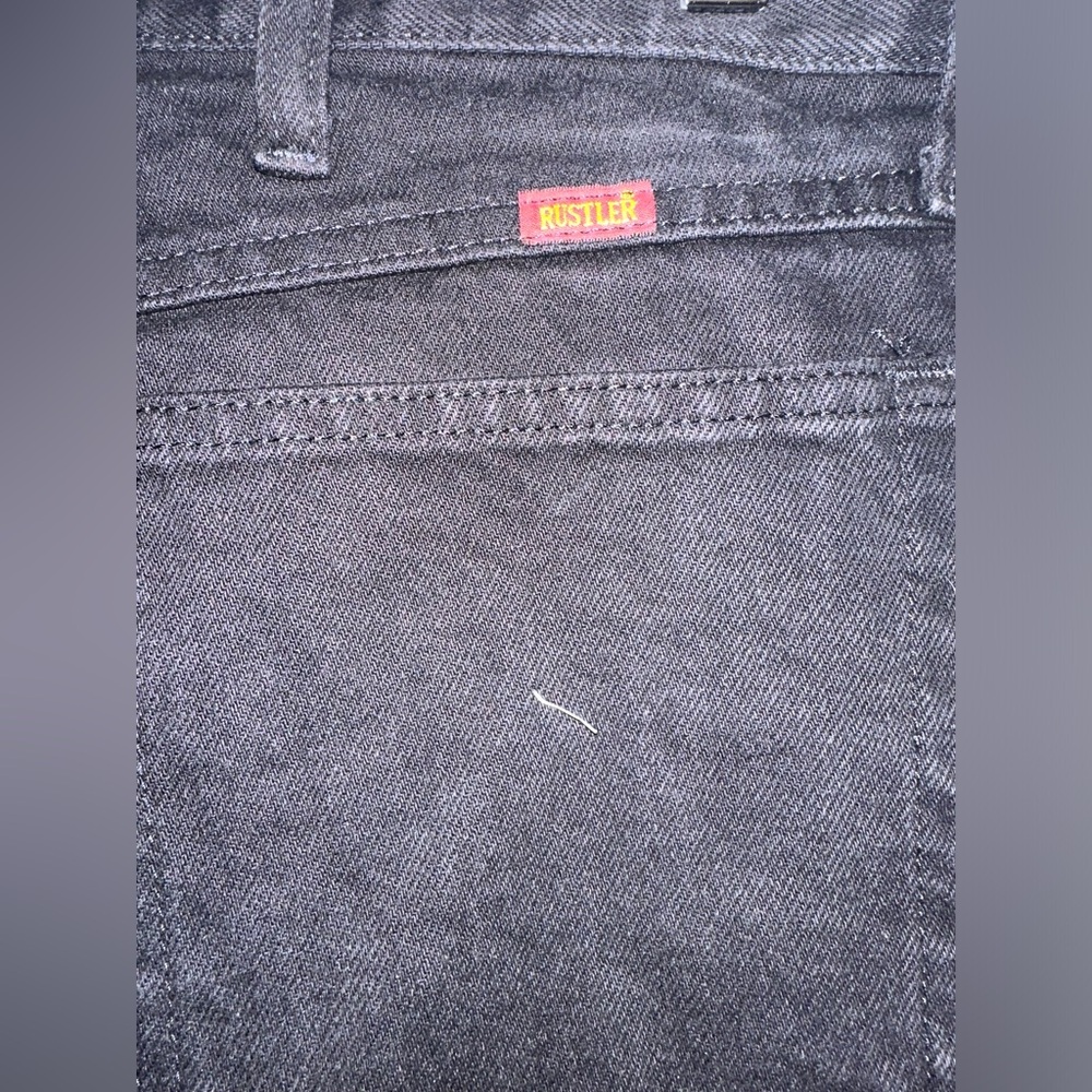Men’s Rustler Jeans - Picture 5 of 6